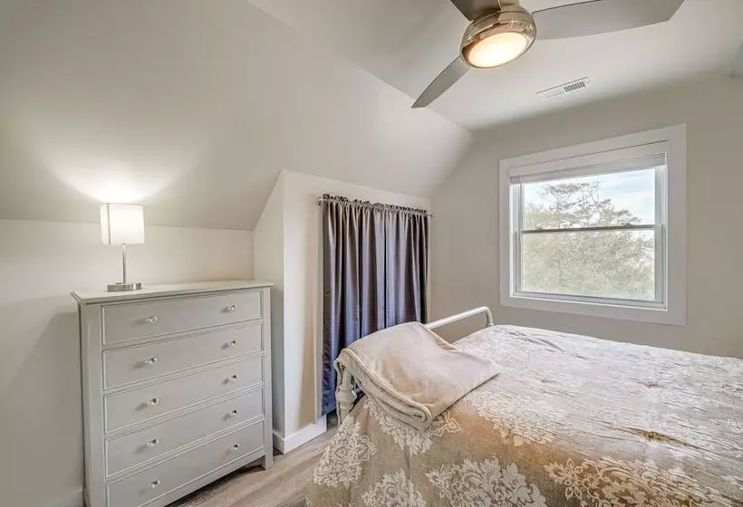 Hatteras Island Hideaway: Waterfront, Canal Access