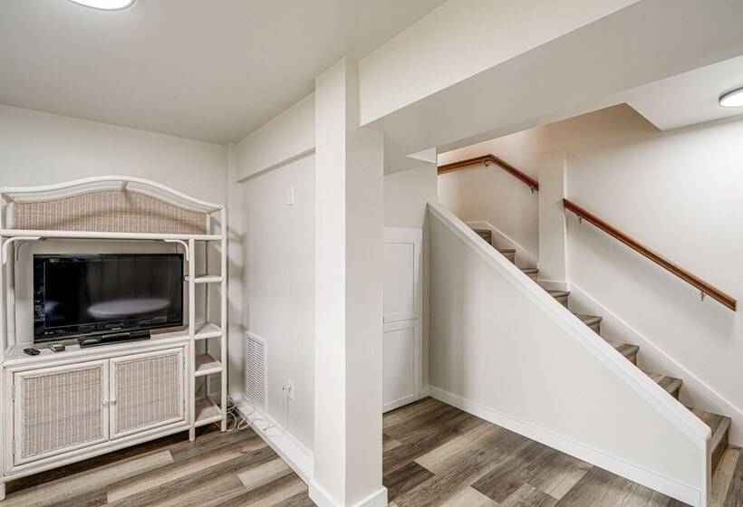 Hatteras Island Hideaway: Waterfront, Canal Access