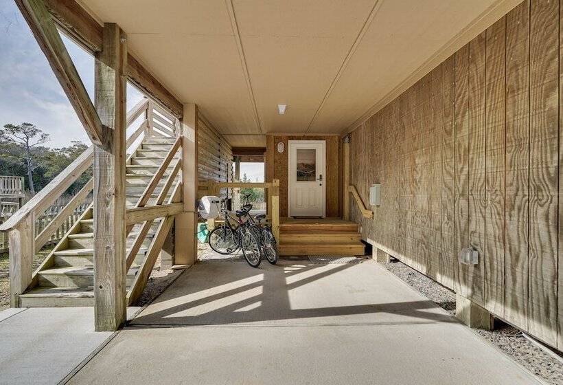Hatteras Island Hideaway: Waterfront, Canal Access
