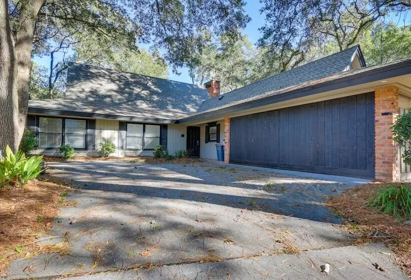 Hilton Head Island Resort Home W/ Community Beach!