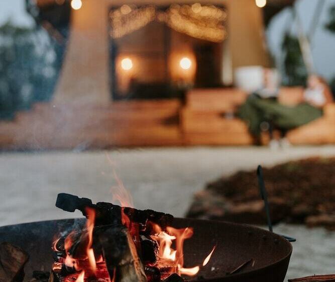 ホテル Akuna Estate