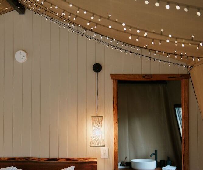 ホテル Akuna Estate