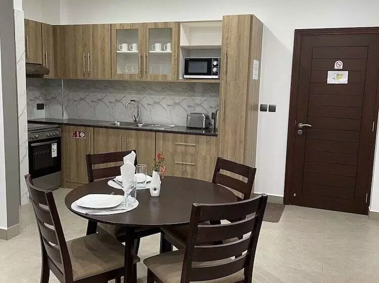 ホテル B Holiday Apartments