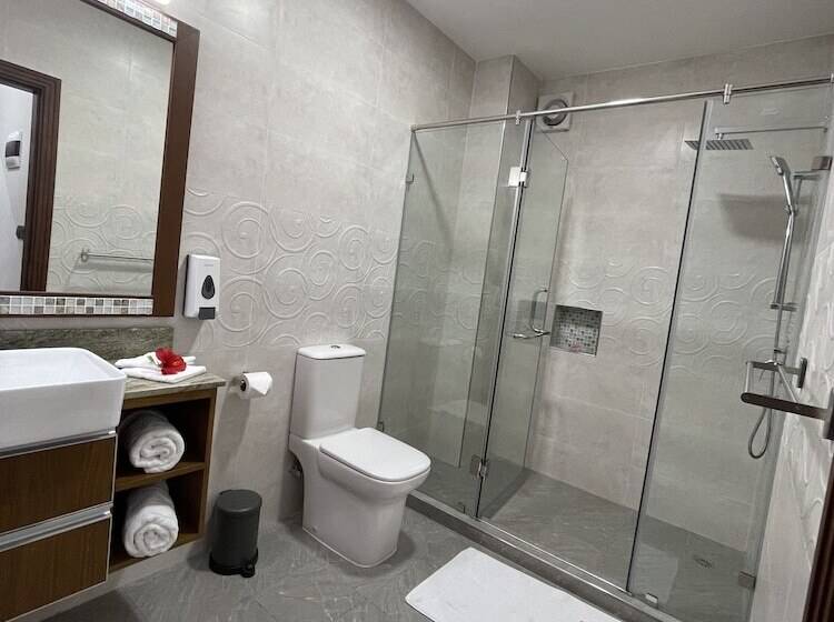 هتل B Holiday Apartments