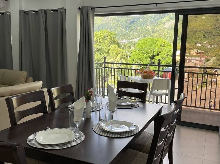 هتل B Holiday Apartments