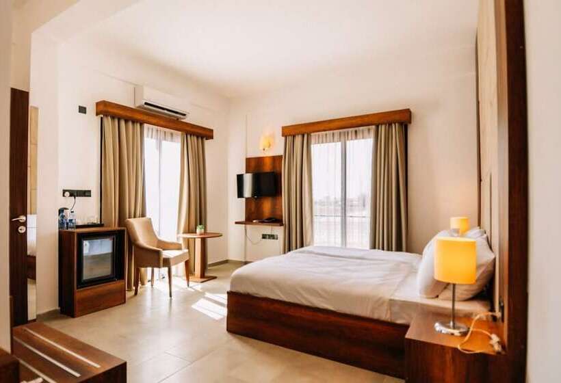 فندق Cezar S Airport