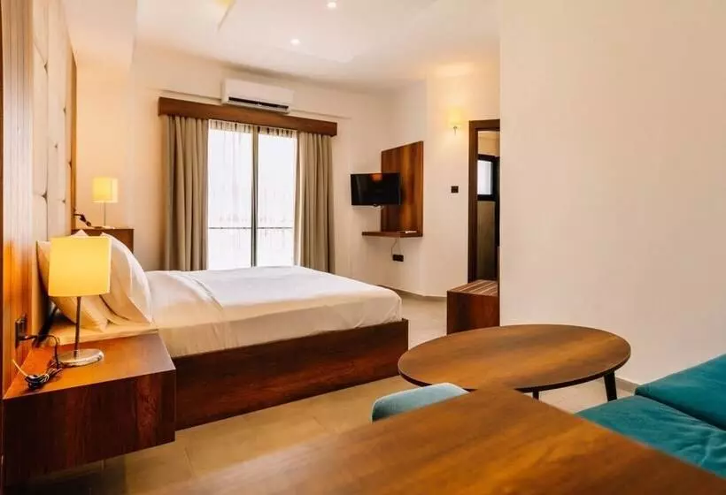 ホテル Cezar S Airport