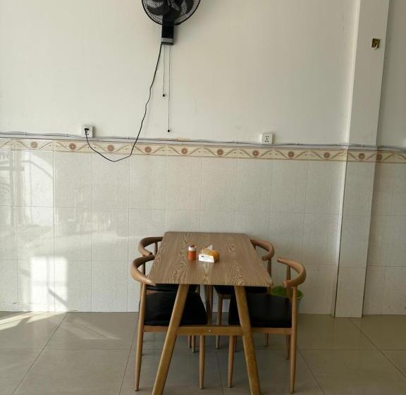 Otel Everest Restaurant And Guest House