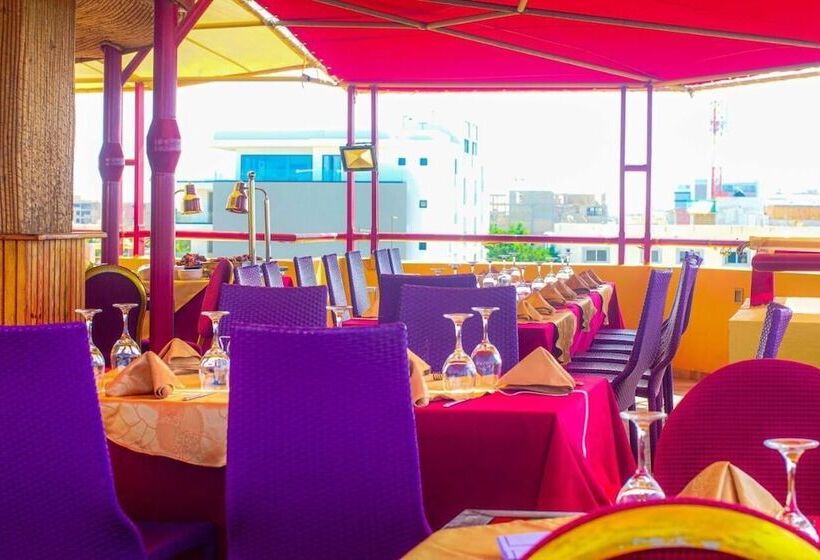 هتل Fleur De Lys Almadies