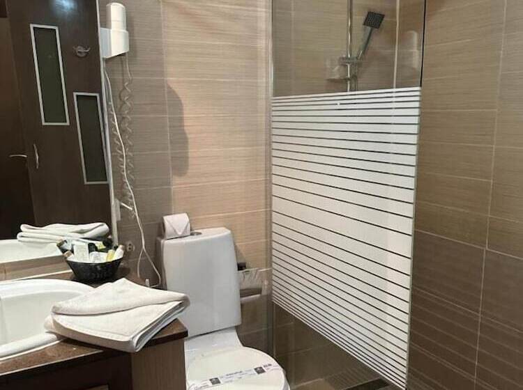 هتل Fleur De Lys Almadies