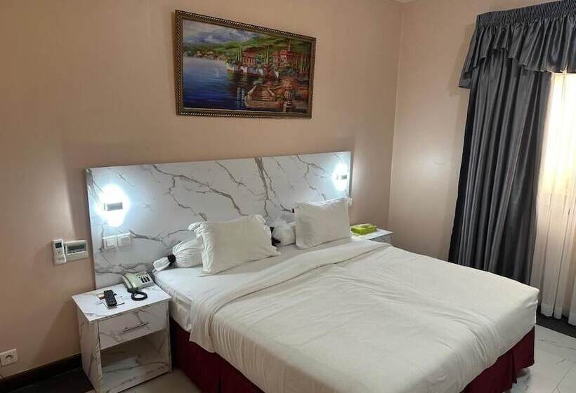 هتل Fleur De Lys Almadies