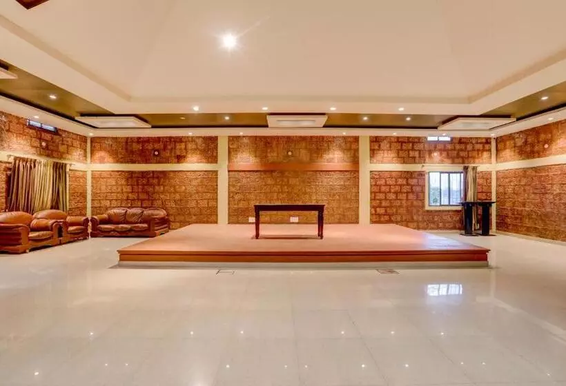 Itsy Hotels Kings L Den Homestay