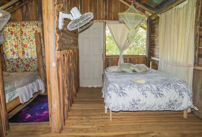 هتل La Muñequita Lodge