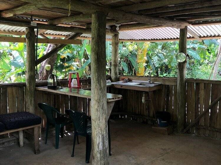 هتل La Muñequita Lodge