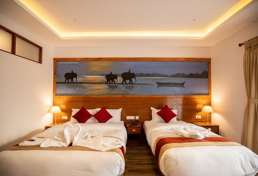 هتل Manigram Bishram Batika Pvt Ltd