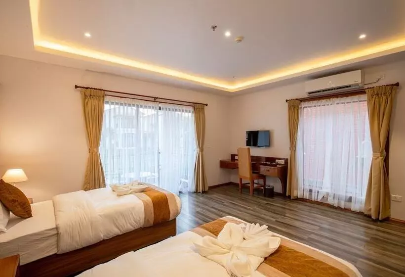 هتل Manigram Bishram Batika Pvt Ltd