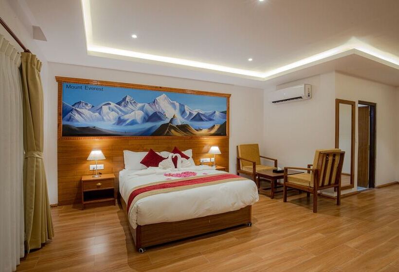 هتل Manigram Bishram Batika Pvt Ltd