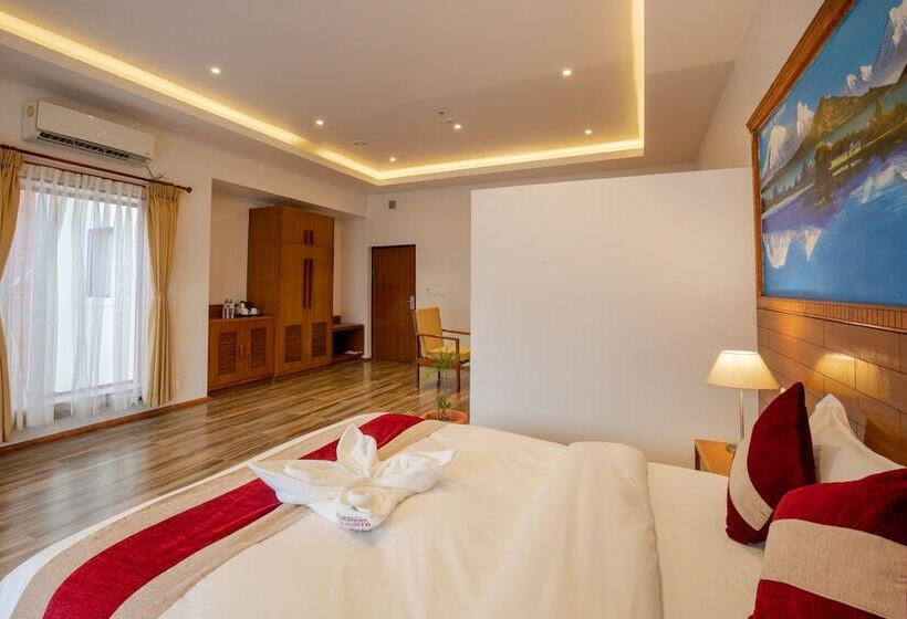 هتل Manigram Bishram Batika Pvt Ltd