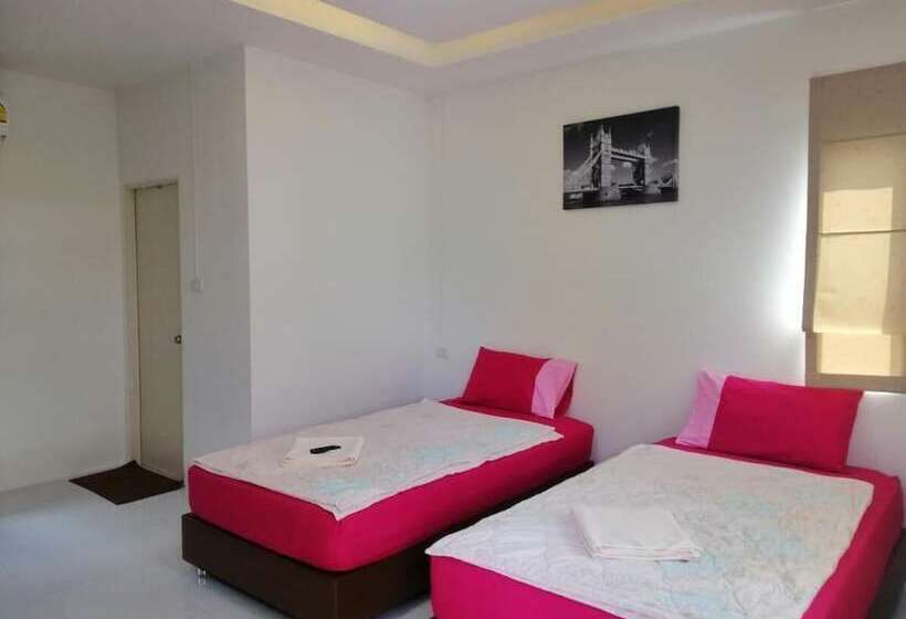 호텔 Nopparat Resort