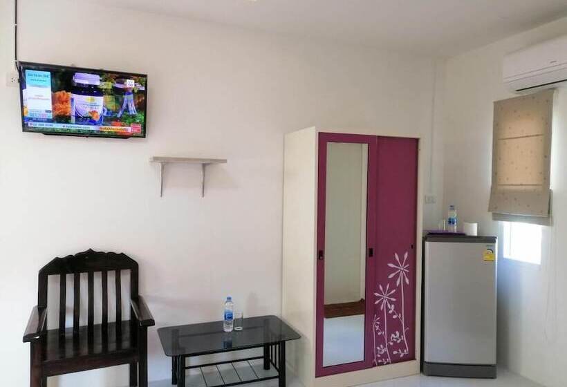 호텔 Nopparat Resort