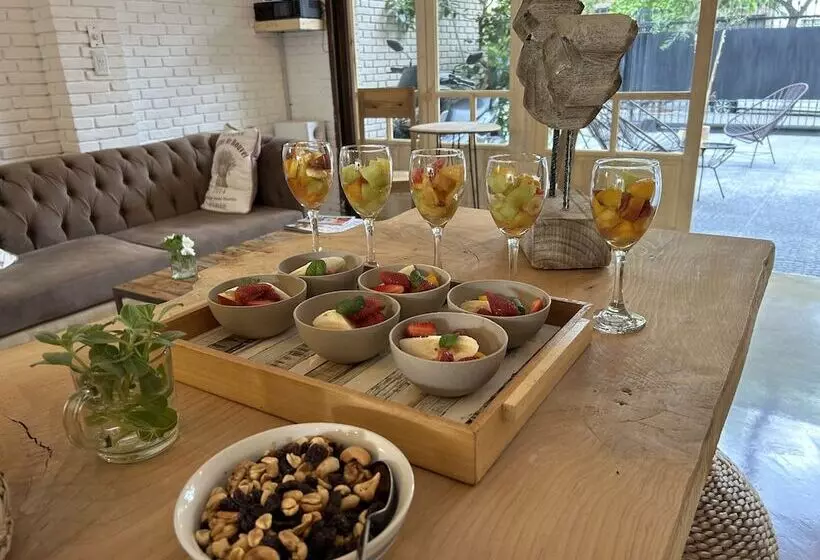 هتل Oeste Suites