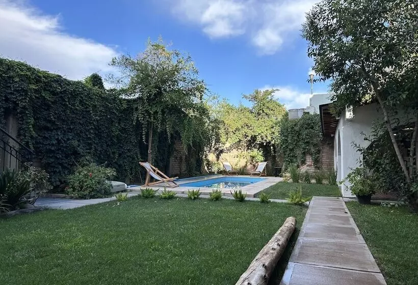 هتل Oeste Suites