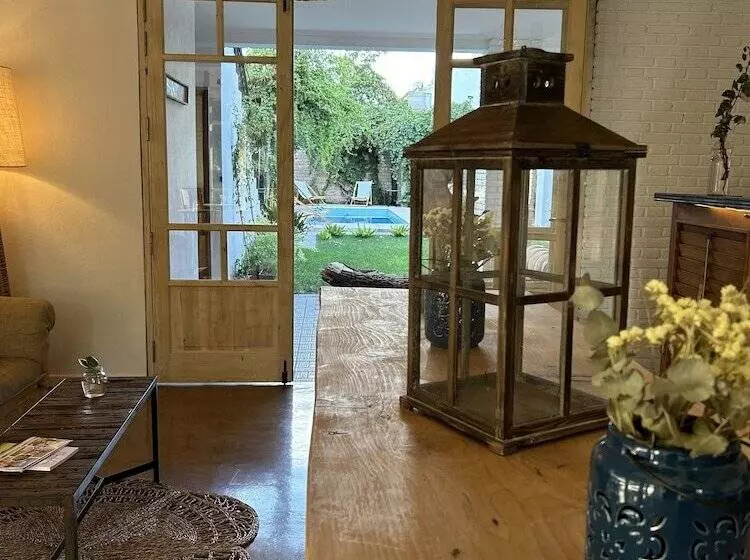 هتل Oeste Suites