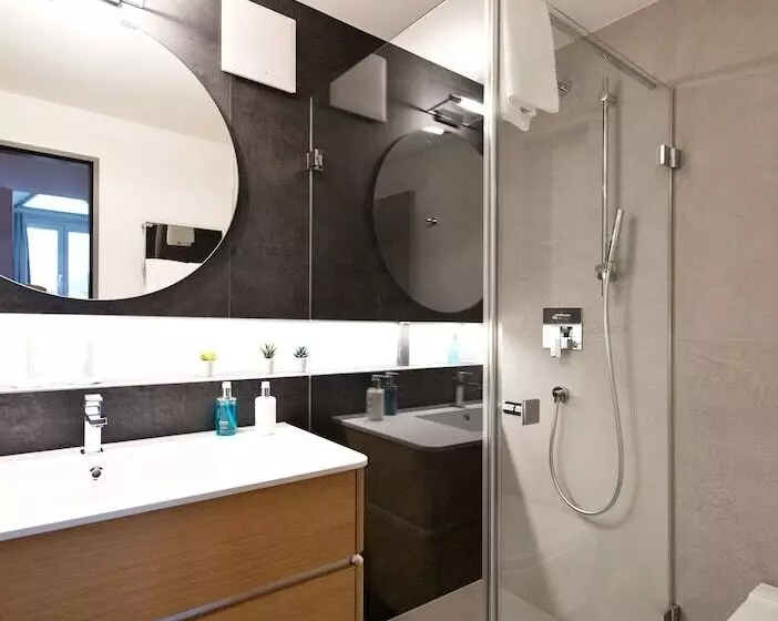 Hotelli Restaurant Zur Sonne