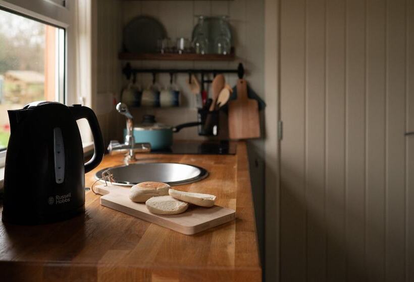 Shepherds Hut Near Gortin Omagh
