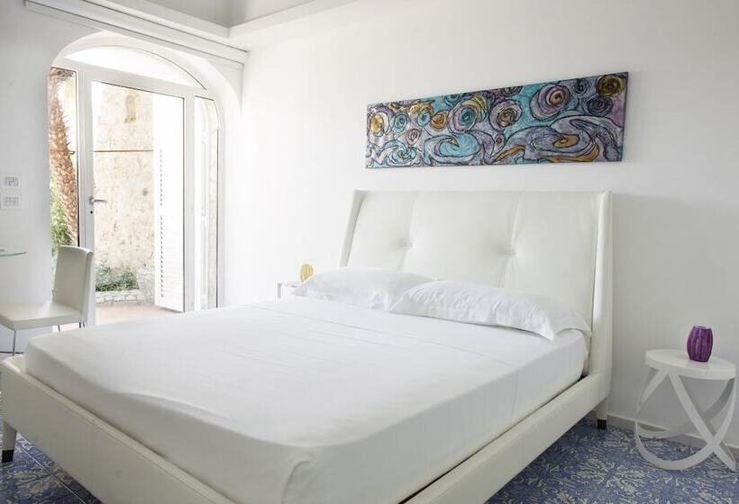 Lhp Suite Executive Cottage Capri