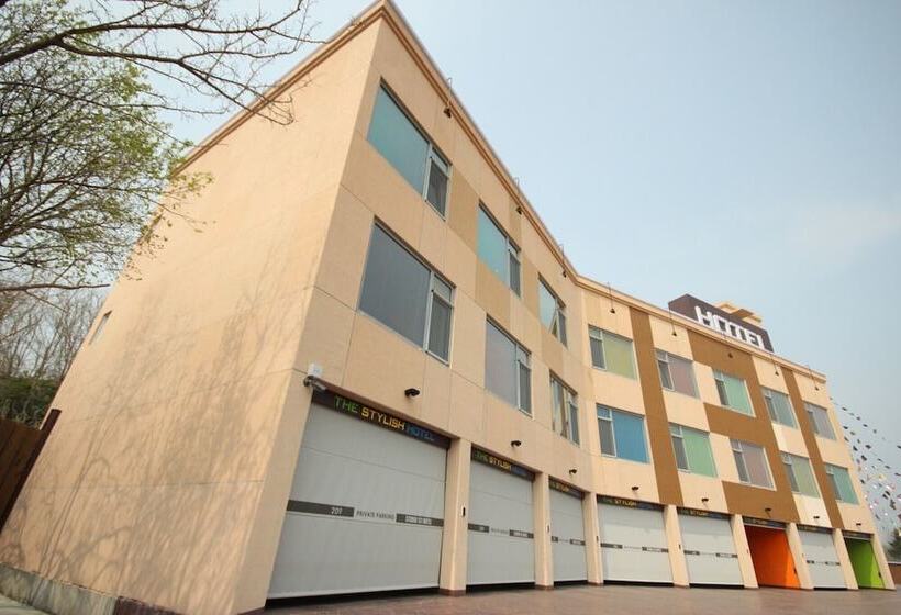 מוטל Andong Studio131