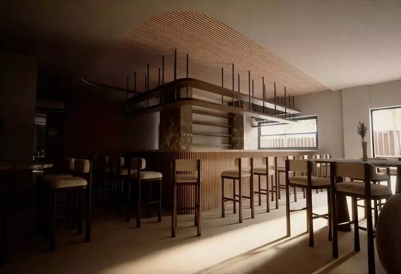 Noble Hotel Suites - Adults Only