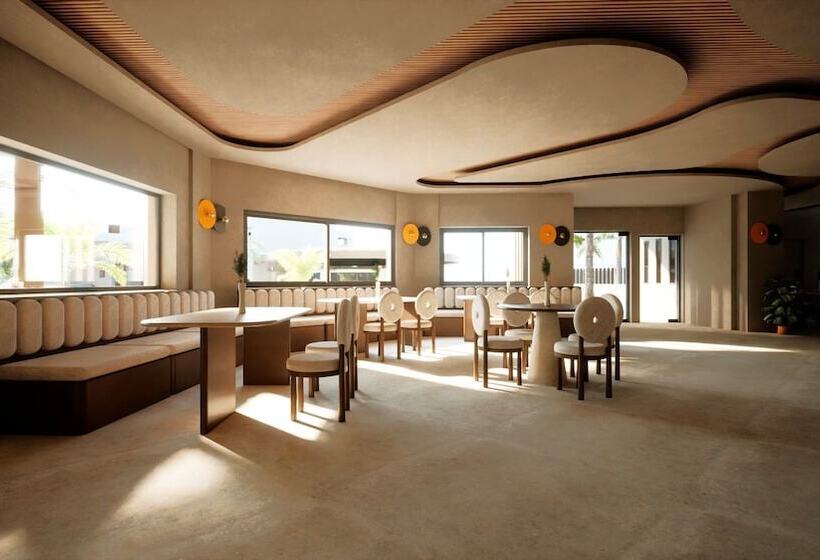 Noble Hotel Suites - Adults Only