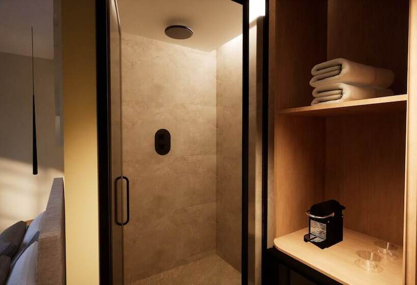 Noble Hotel Suites - Adults Only