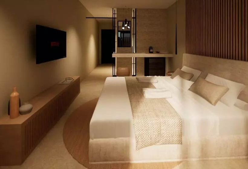 Noble Hotel Suites - Adults Only