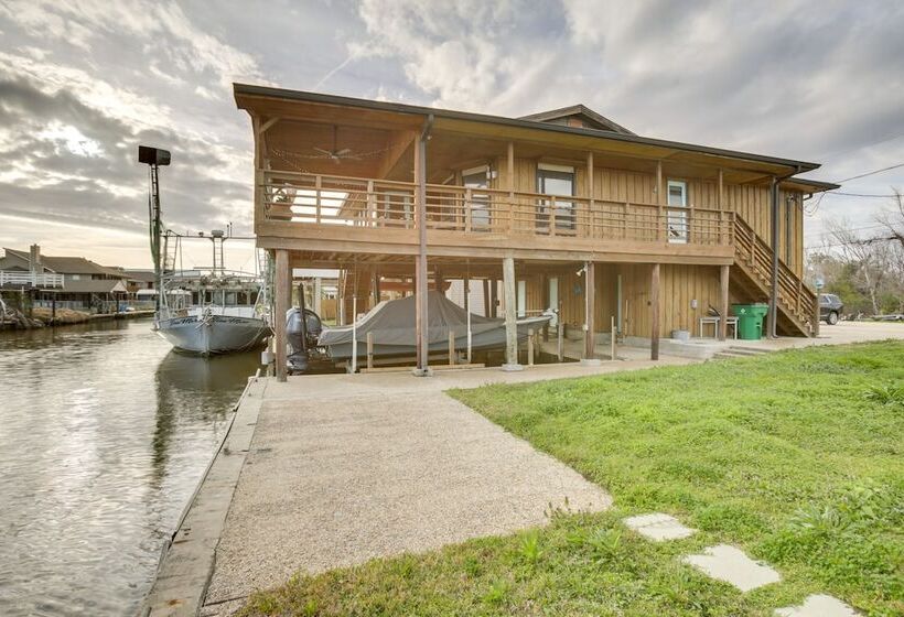Private Dock, Lanai: Bayou Retreat In Barataria!