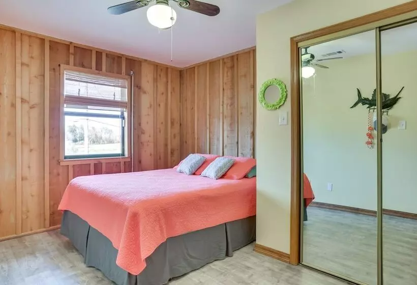 Private Dock, Lanai: Bayou Retreat In Barataria!