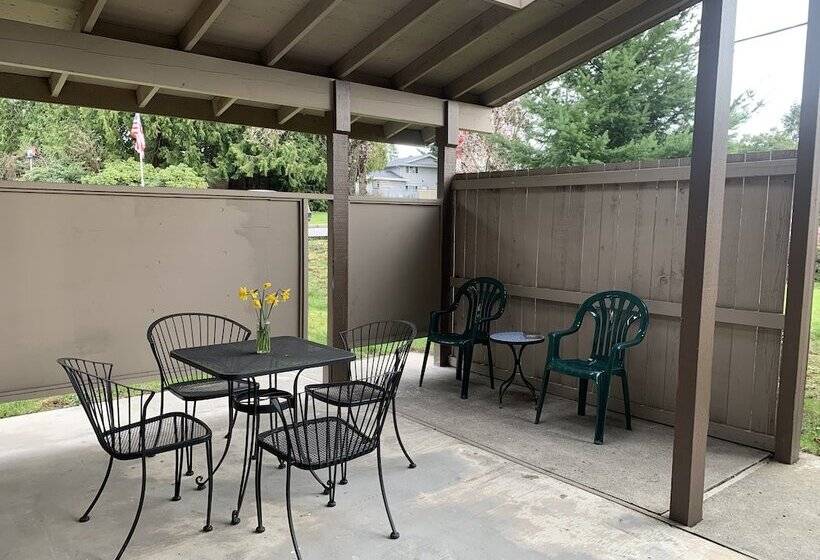 Pansiyon Central Bellevue Guesthouse