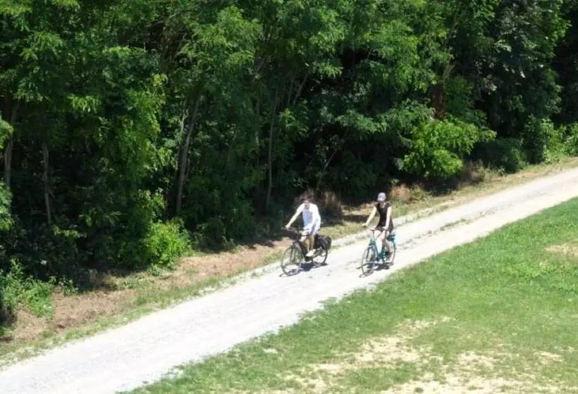 Majatalo Tiny House Ambar