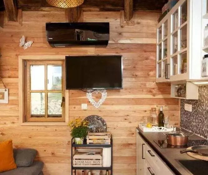 Majatalo Tiny House Ambar