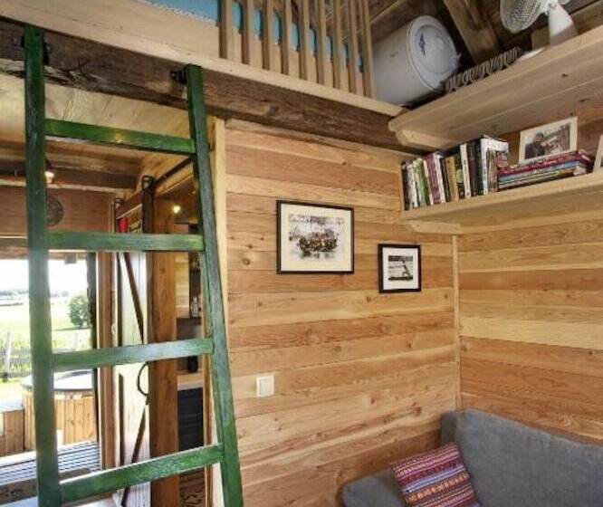 膳宿费 Tiny House Ambar