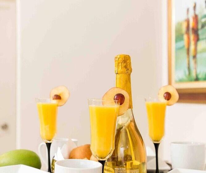 اقامتگاه Aquahaven Retreat In Kingston