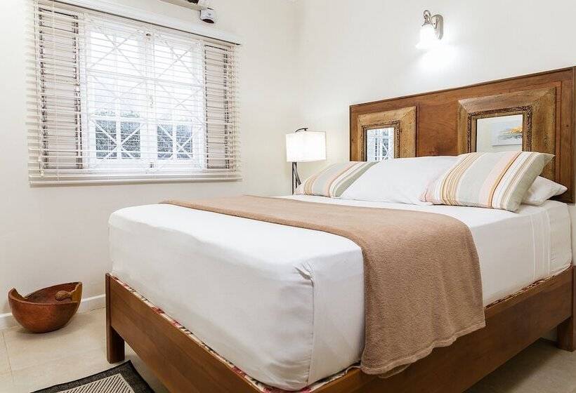 اقامتگاه Aquahaven Retreat In Kingston