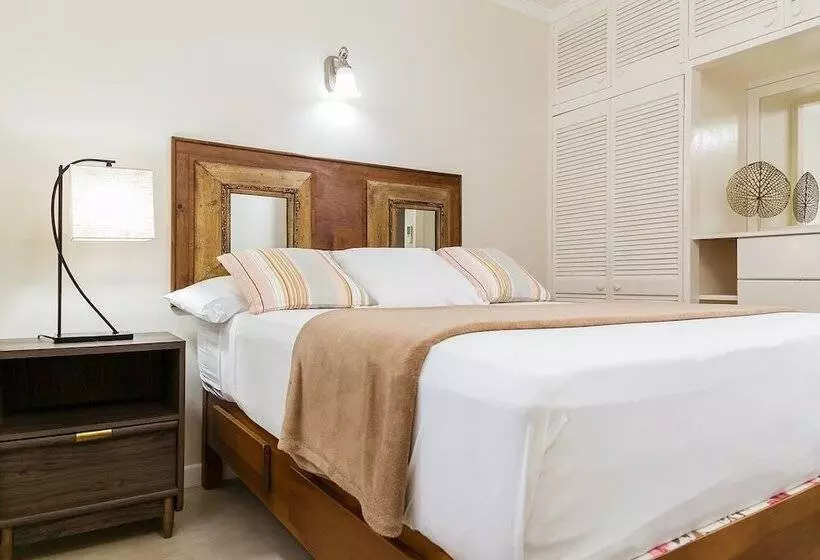 اقامتگاه Aquahaven Retreat In Kingston