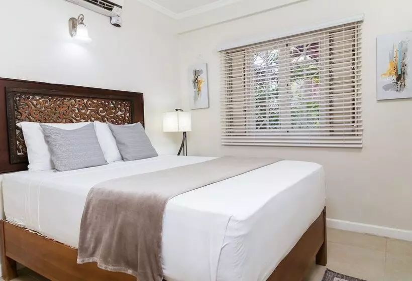 اقامتگاه Aquahaven Retreat In Kingston