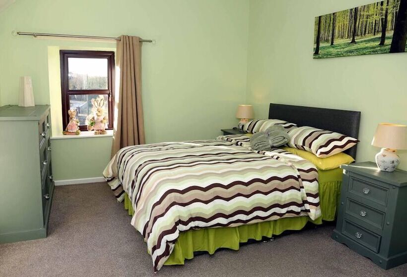 レジデンス Farmhouse Near Newtownstewart 3 Bedrooms