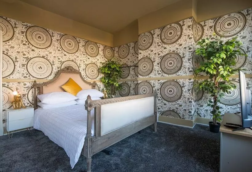 Residenssi Stunnning 4 Bed House Hot Tub, Sky Tv, Pool Table