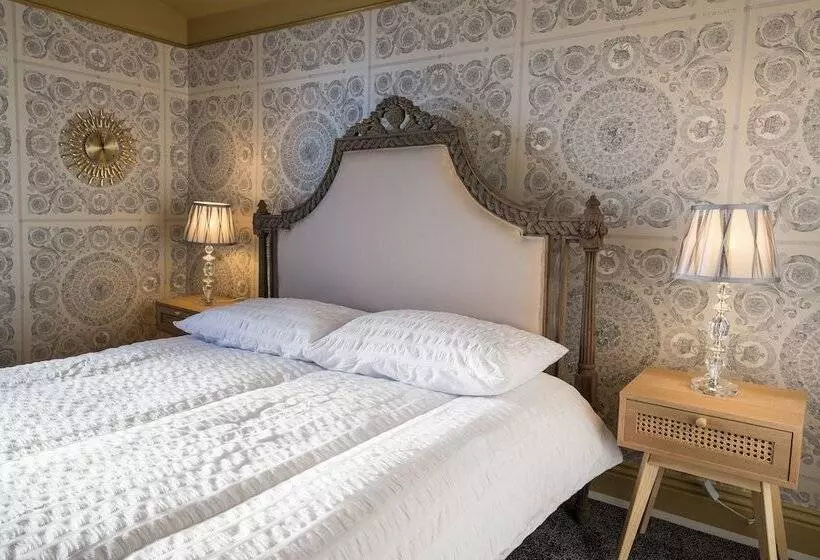 Residenssi Stunnning 4 Bed House Hot Tub, Sky Tv, Pool Table