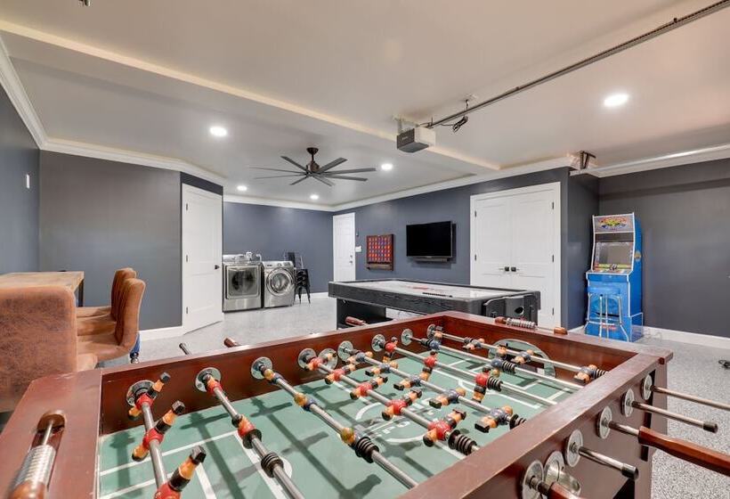 Spacious Brandon Oasis W/ Fully Fenced Yard!