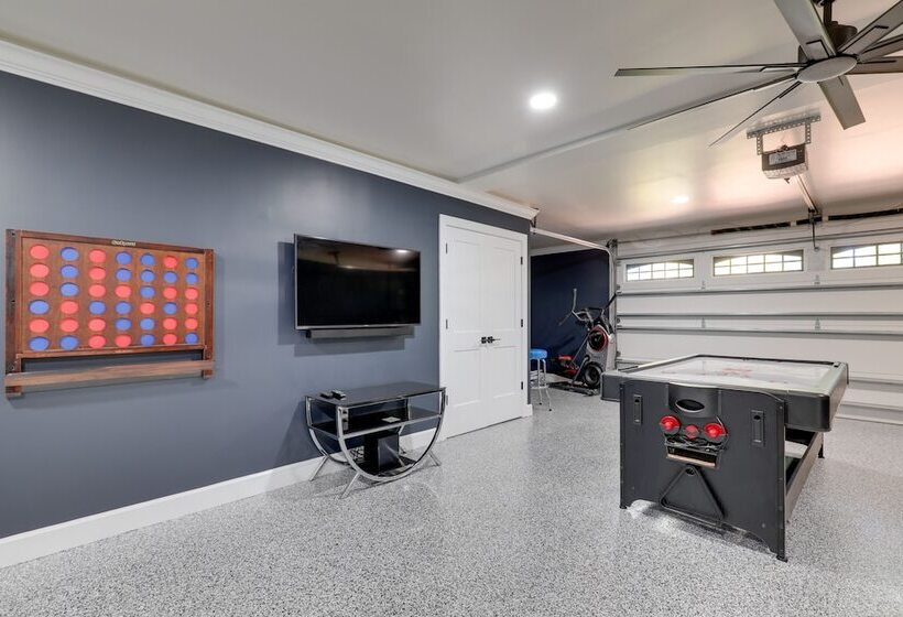 Spacious Brandon Oasis W/ Fully Fenced Yard!